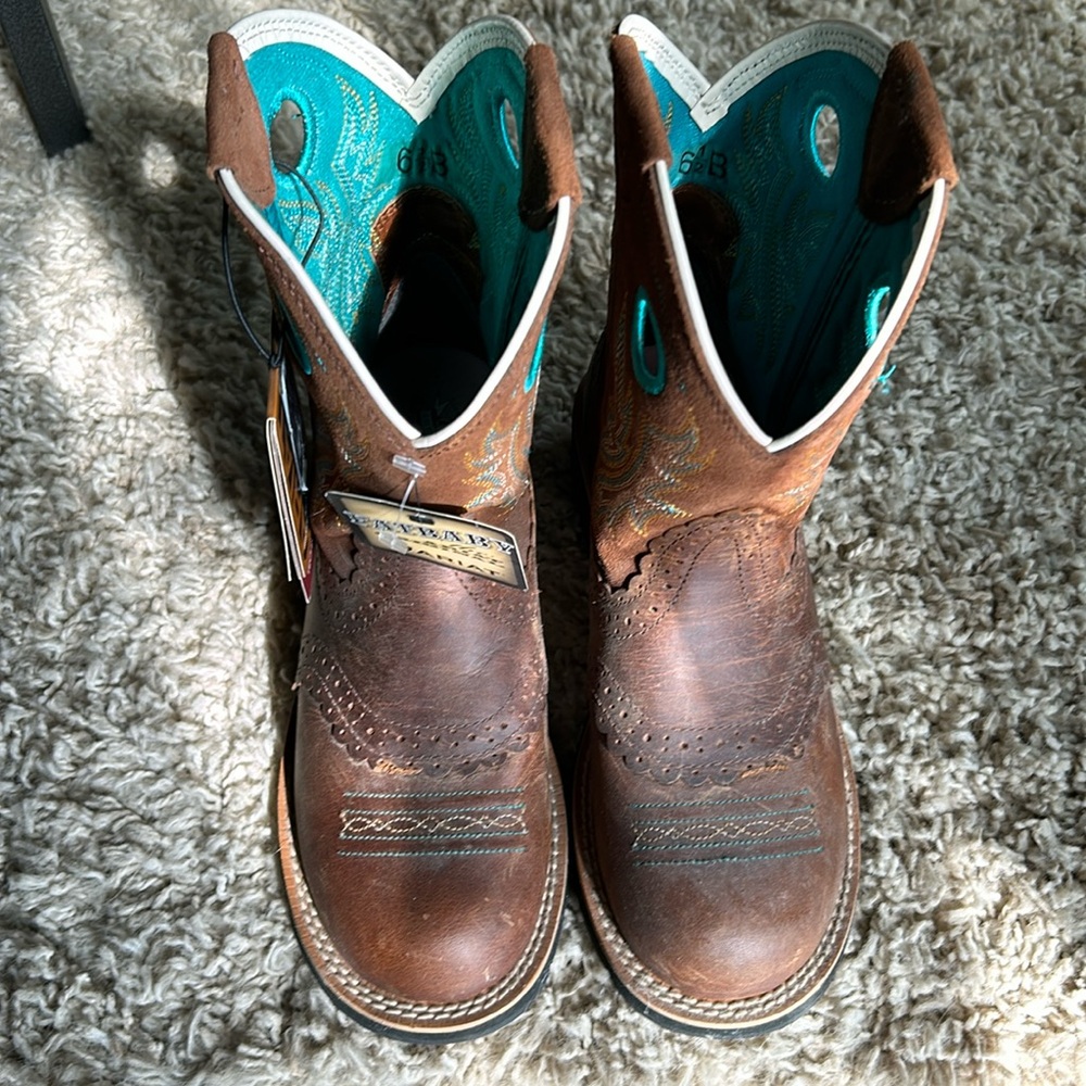 Women’s artiat fat baby boots. Never worn